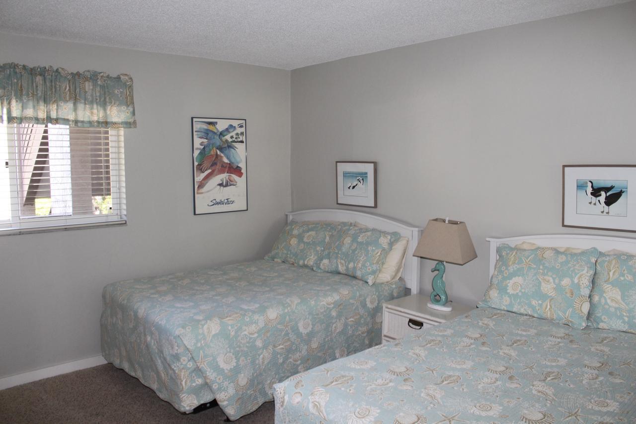Pelicans Roost Gulf Front Sanibel Exterior photo